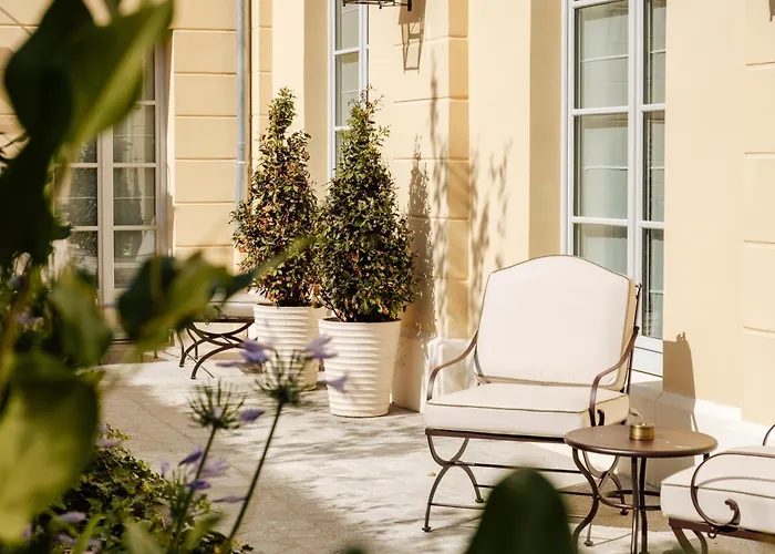 Hotel Les Lumieres - Relais & Chateaux